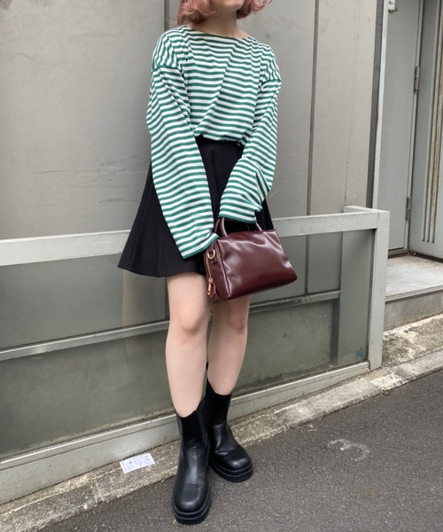 one after another NICE CLAUP（ワンアフターアナザーナイスクラップ）の「ルーズなシルエットでこなれ感を。ゆったりボーダーロンT（Tシャツ/カットソー・レディース・ブラック系その他/グリーン系その他/イエロー系その他/ピンク系その他・FREE）」の7枚目の写真