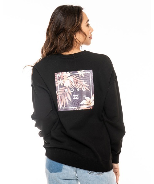 BILLABONG（ビラボン）の「BILLABONG レディース  SQUARE PATTERN LOGO トレーナー  【2021年秋冬モデル】/ビラボンレディーススウェット（スウェット・レディース・ブラック/オフホワイト/ベージュ・MEDIUM/LARGE）」の4枚目の写真