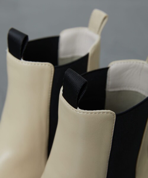 FREAK'S STORE（フリークスストア）の「▽【WEB限定】サイドゴアブーツ（ブーツ・レディース・ブラック/ベージュ・SMALL/MEDIUM/LARGE）」の11枚目の写真