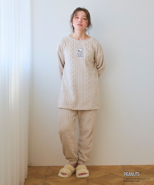 PEANUTS/ピーナッツ】SNOOPY/スヌーピー刺繍ケーブルフリース長袖