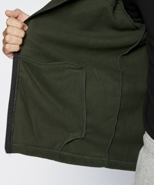 FILA（フィラ）の「【FILA / フィラ】マイクロフリースジャケット（ブルゾン・メンズ・ブラック/オフホワイト/カーキ・MEDIUM/LARGE/X-LARGE）」の18枚目の写真