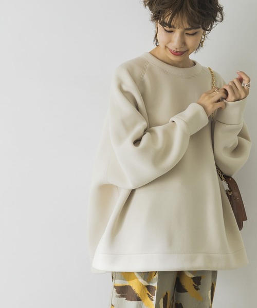 URBAN RESEARCH(アーバンリサーチ)の「ダンボール袖ボリュームプルオーバー(Tシャツ/カットソー・レディース・ブラック/アイボリー・FREE)」の1枚目の写真