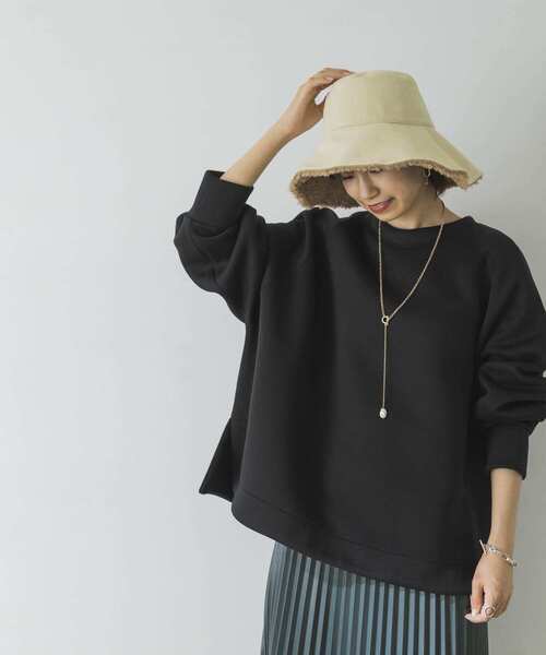 URBAN RESEARCH(アーバンリサーチ)の「ダンボール袖ボリュームプルオーバー(Tシャツ/カットソー・レディース・ブラック/アイボリー・FREE)」の8枚目の写真