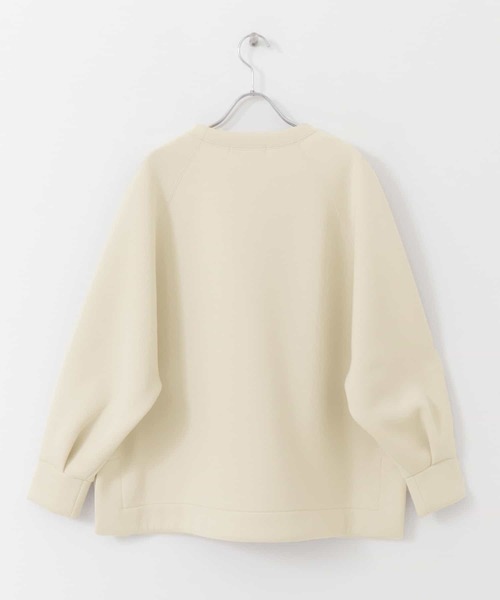 URBAN RESEARCH(アーバンリサーチ)の「ダンボール袖ボリュームプルオーバー(Tシャツ/カットソー・レディース・ブラック/アイボリー・FREE)」の15枚目の写真