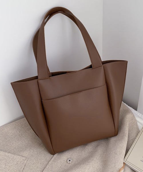 DAY CLOSET(デイ クローゼット)の「【A4収納可】キレイにかけられる大きめトートバッグ レディース(トートバッグ・レディース・ブラック/ライトベージュ/レンガ/ダークブラウン・ONE SIZE)」の9枚目の写真