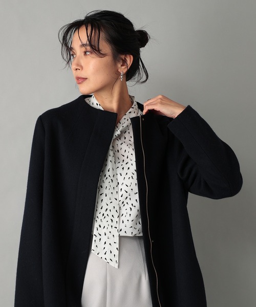 RIVE DROITE（リヴドロワ）の「あらゆるスタイリングにマッチする　ボトルネックジップコート（ノーカラーコート・レディース・モカ/ネイビー/ピンク・FREE）」の9枚目の写真