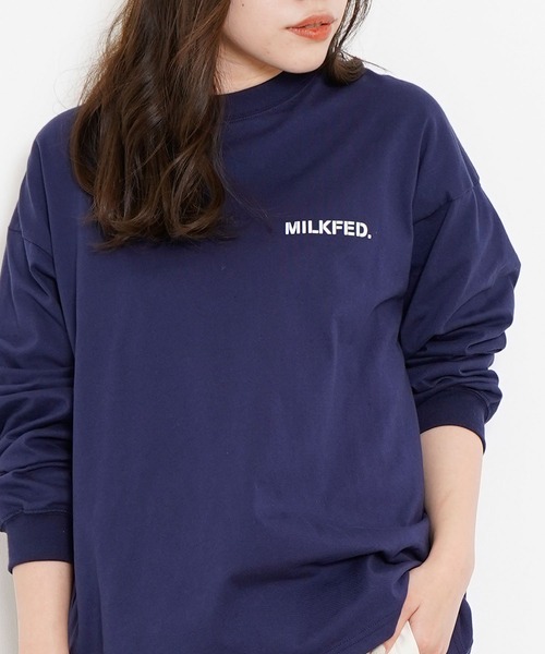 MILKFED.（ミルクフェド）の「WIDE L/S TEE CIRCLE LOGO/ビッグシルエット バックプリント 長袖Tシャツ（Tシャツ/カットソー・レディース・ホワイト/ブラック/ネイビー・ONE SIZE）」の22枚目の写真
