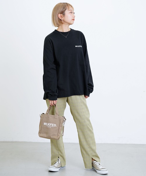 MILKFED.（ミルクフェド）の「WIDE L/S TEE CIRCLE LOGO/ビッグシルエット バックプリント 長袖Tシャツ（Tシャツ/カットソー・レディース・ホワイト/ブラック/ネイビー・ONE SIZE）」の20枚目の写真