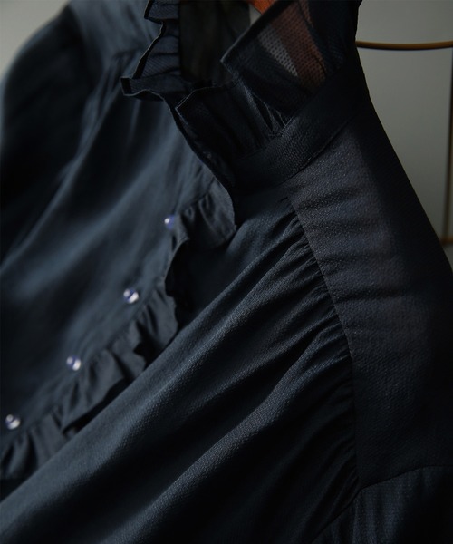 LOPASS(ロパス)の「キャンディースリーブ フリルアップ シャツブラウス(シャツ/ブラウス・レディース・ネイビー・LARGE/MEDIUM)」の14枚目の写真