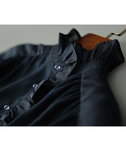 LOPASS(ロパス)の「キャンディースリーブ フリルアップ シャツブラウス(シャツ/ブラウス・レディース・ネイビー・LARGE/MEDIUM)」の10枚目の写真