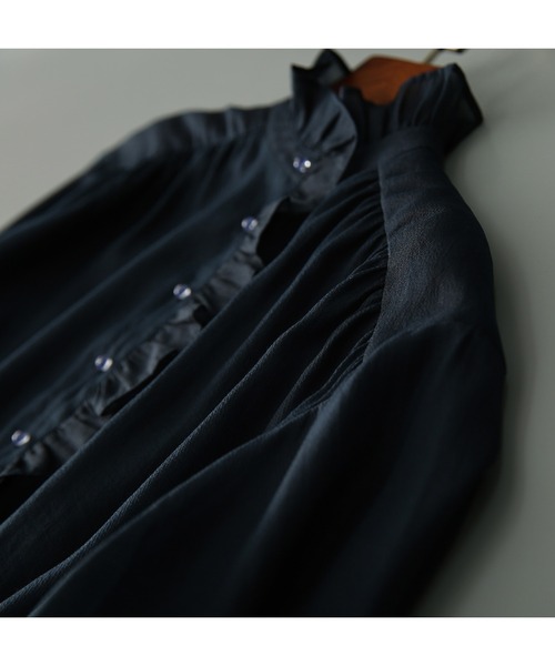 LOPASS(ロパス)の「キャンディースリーブ フリルアップ シャツブラウス(シャツ/ブラウス・レディース・ネイビー・LARGE/MEDIUM)」の12枚目の写真