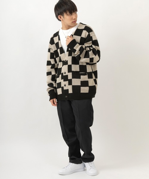 POWER TO THE PEOPLE(パワートゥーザピープル)の「グラニーニットルーズカーディガン/ビッグシルエット/総柄/レトロ(カーディガン/ボレロ・メンズ・パープル/ネイビー/オレンジ/ブラック/ベージュ・M/L/XL)」の20枚目の写真