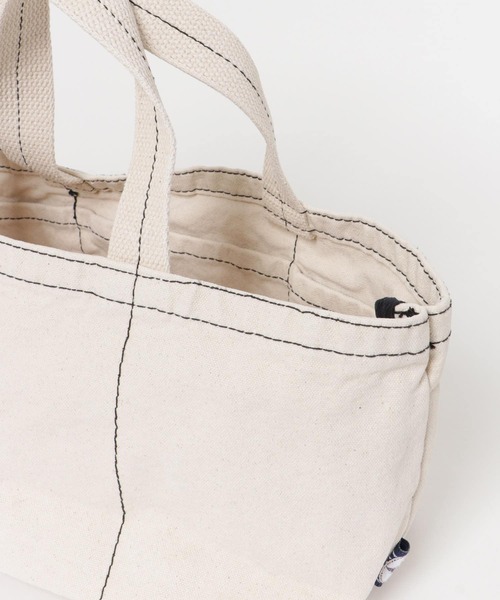 URBAN RESEARCH DOORS（アーバンリサーチドアーズ）の「『別注』PORT CANVAS×DOORS　ストーンウォッシュキャンバストート（トートバッグ・レディース・ナチュラル/ベージュ/ブラック・ONE）」の5枚目の写真