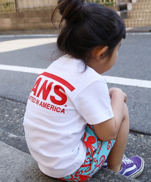 VANS(バンズ)の「VANS/バンズ Handcrafted in America S/S T-Shirts Kids キッズ 半袖ロゴTシャツ(Tシャツ/カットソー・キッズ・ブラック/ホワイト×レッド/ホワイト×ブラック・110/130/150)」の21枚目の写真
