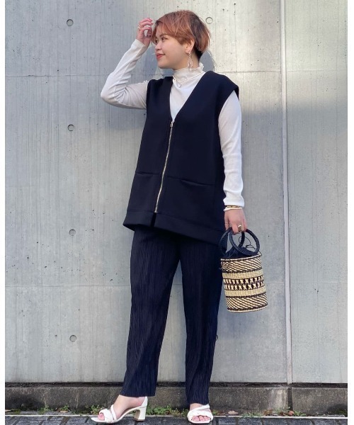 RIVE DROITE（リヴドロワ）の「WEB限定/プリーツイージーパンツ（その他パンツ・レディース・ブラック/アイボリー/グレー・FREE）」の21枚目の写真