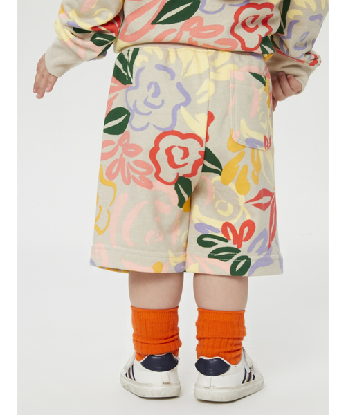 GAP(ギャップ)の「フローラルプリント Gapロゴ ショートパンツ (幼児)(その他パンツ・キッズ・マルチ・18-24M/3 YRS/2 YRS/5 YRS/4 YRS/12-18M)」の2枚目の写真