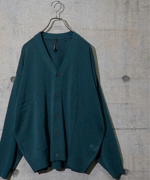 JOHN'S CLOSET(ジョンズクローゼット)の「【i】12Gルーズフィットカーディガン(カーディガン/ボレロ・メンズ・サックスブルー/イエロー/アイボリー/グリーン/チャコールグレー・MEDIUM/LARGE/X-LARGE)」の1枚目の写真