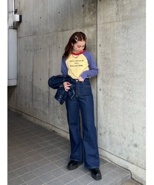 THROW by SLY(スローバイスライ)の「THROW HW WIDE LEG PT-A ハイウエスト ワイドレグ デニムパンツ(デニムパンツ・レディース・ブルー・24inch/25inch/26inch/23inch)」の22枚目の写真