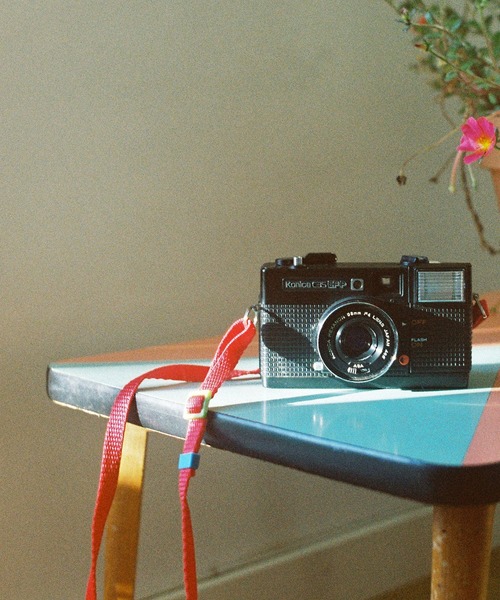 HIGHTIDE（ハイタイド）の「dubblefilm ダブルフィルム カメラ ストラップ ネックストラップ（カメラ/カメラグッズ・レディース・その他1/その他2/その他3/その他4・FREE）」の2枚目の写真