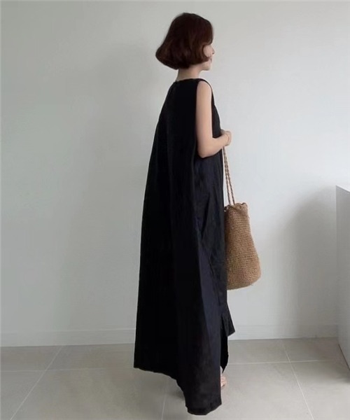 Dream garden（ドリームガーデン）の「ノースリーブ　サイドスリット　マキシ丈ワンピース（ワンピース・レディース・ブラウン/ブラック/ベージュ/ブルーグリーン/カーキ・S/L/XL/M）」の10枚目の写真