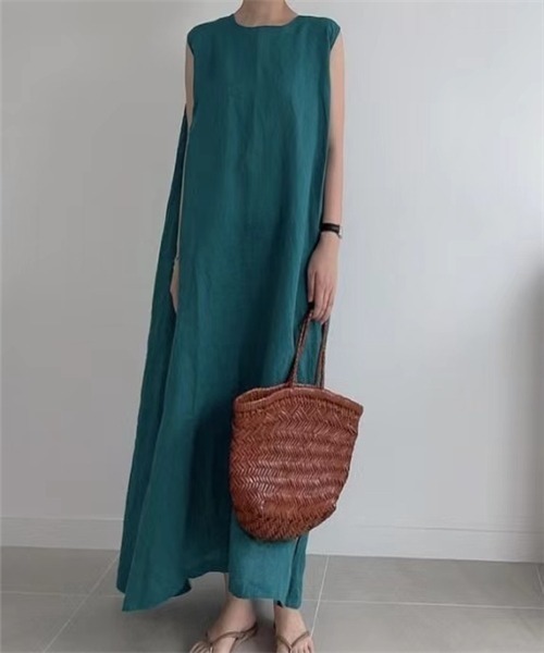 Dream garden（ドリームガーデン）の「ノースリーブ　サイドスリット　マキシ丈ワンピース（ワンピース・レディース・ブラウン/ブラック/ベージュ/ブルーグリーン/カーキ・S/L/XL/M）」の22枚目の写真