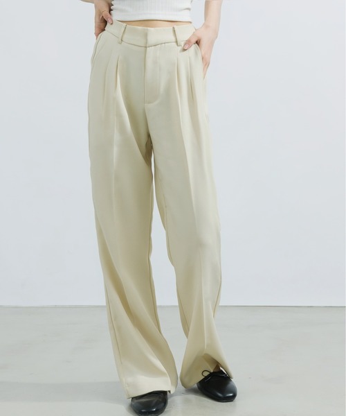 NEUNA（ヌナ）の「【美脚効果抜群！】【XS,S,M,L展開】センタープレスセミワイドスラックスパンツ（スラックス・レディース・ブラック/アイボリー/グレイッシュベージュ・SMALL/MEDIUM/LARGE/X-SMALL）」の15枚目の写真