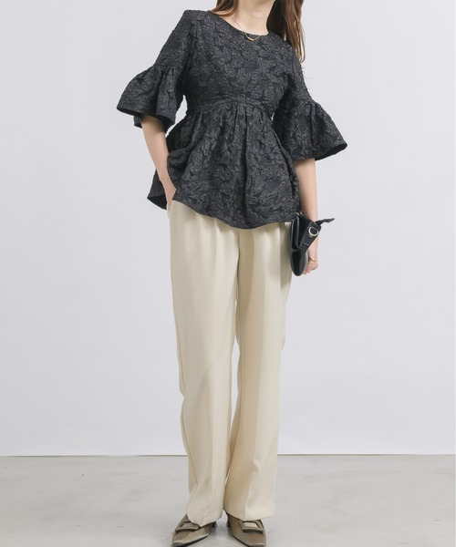 NEUNA（ヌナ）の「【美脚効果抜群！】【XS,S,M,L展開】センタープレスセミワイドスラックスパンツ（スラックス・レディース・ブラック/アイボリー/グレイッシュベージュ・SMALL/MEDIUM/LARGE/X-SMALL）」の5枚目の写真