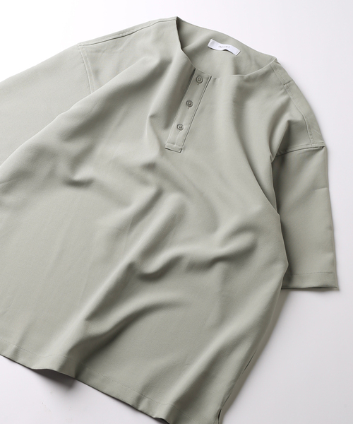 B.C STOCK(ベーセーストック)の「エステルパナマ ヘンリープルオーバー(シャツ/ブラウス・メンズ・グレー/グリーン系その他/オレンジ系その他・MEDIUM/LARGE)」の1枚目の写真