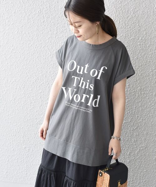 SHIPS(シップス)の「*ラグランフレンチスリーブロゴTEE◆(Tシャツ/カットソー・レディース・チャコールグレー/ライトホワイト/オレンジ/ライトオリーブ・ONE SIZE)」の3枚目の写真