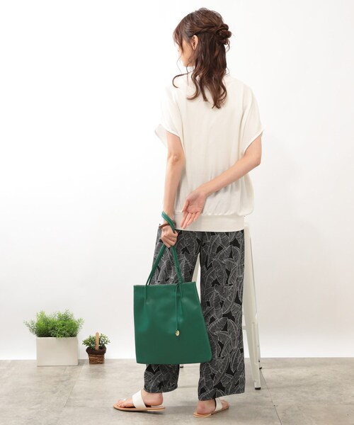 DRESKIP（ドレスキップ）の「◆ゆるVネック カーディガン（カーディガン/ボレロ・レディース・ライトブルー/ブラック/オフホワイト/オレンジ・00）」の6枚目の写真