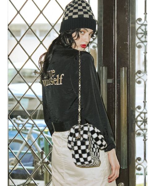 jouetie（ジュエティ）の「ファーボストンBAG（ボストンバッグ・レディース・ブラック/レッド/グリーン/ブルー・FREE）」の6枚目の写真