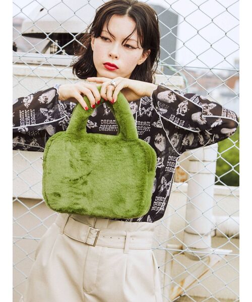 jouetie（ジュエティ）の「ファーボストンBAG（ボストンバッグ・レディース・ブラック/レッド/グリーン/ブルー・FREE）」の11枚目の写真