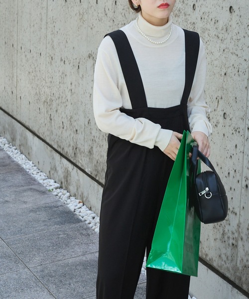 forksy.（フォルクシー）の「【forksy.】ツイルハイウエストタック入りサロペット（サロペット/オーバーオール・レディース・ブラック/ベージュ/グレー・FREE）」の5枚目の写真