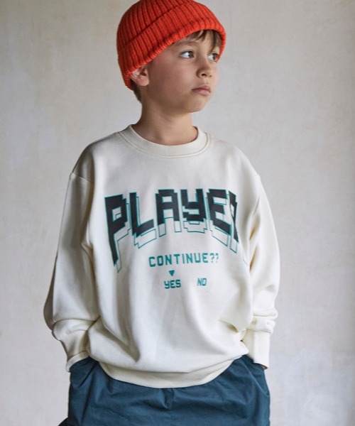 PAIRMANON STREET（ペアマノンストリート）の「【PAIRMANON STREET】【裏起毛じゃない毛玉知らずスウェット】ユニセックスグラフィックトレーナー（スウェット・キッズ・ブルー系その他/イエロー系その他3/ブルー系その他2/ブラウン系その他4/ブルー系その他7/ブルー系その他3/ブルー系その他6/ホワイト系その他4/ブラック系その他7/グリーン系その他6/グリーン系その他/グリーン系その他7/ブラック系その他2/ブラック系その他3/イエロー系その他4/ブラウン系その他3/ホワイト系その他3/グリーン系その他5/ブラック系その他6/ブラック系その他・150/120/90/100/110/140/130）」の3枚目の写真