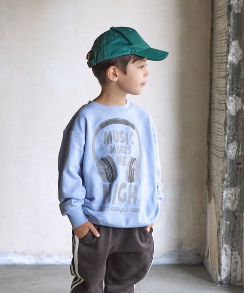 PAIRMANON STREET（ペアマノンストリート）の「【PAIRMANON STREET】【裏起毛じゃない毛玉知らずスウェット】ユニセックスグラフィックトレーナー（スウェット・キッズ・ブルー系その他/イエロー系その他3/ブルー系その他2/ブラウン系その他4/ブルー系その他7/ブルー系その他3/ブルー系その他6/ホワイト系その他4/ブラック系その他7/グリーン系その他6/グリーン系その他/グリーン系その他7/ブラック系その他2/ブラック系その他3/イエロー系その他4/ブラウン系その他3/ホワイト系その他3/グリーン系その他5/ブラック系その他6/ブラック系その他・150/120/90/100/110/140/130）」の17枚目の写真