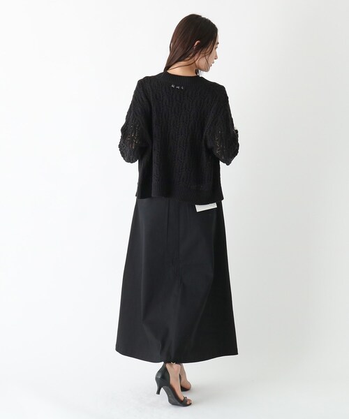 OPAQUE.CLIP（オペークドットクリップ）の「◆コットンMIX ローゲージ透かし編みVネックカーディガン（カーディガン/ボレロ・レディース・ブラック/ホワイト系/ダークグリーン・38）」の6枚目の写真