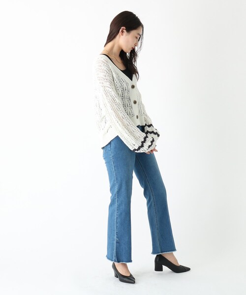 OPAQUE.CLIP（オペークドットクリップ）の「◆コットンMIX ローゲージ透かし編みVネックカーディガン（カーディガン/ボレロ・レディース・ブラック/ホワイト系/ダークグリーン・38）」の13枚目の写真