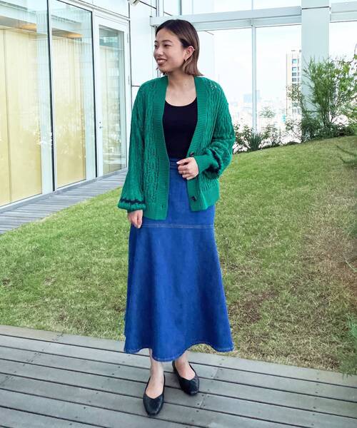 OPAQUE.CLIP（オペークドットクリップ）の「◆コットンMIX ローゲージ透かし編みVネックカーディガン（カーディガン/ボレロ・レディース・ブラック/ホワイト系/ダークグリーン・38）」の20枚目の写真