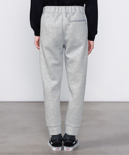 THE NORTH FACE(ザノースフェイス)の「THE NORTH FACE | TECH AIR SWEAT JOGGER PANTS MEN(スウェットパンツ・メンズ・ブラック/グレー・MEDIUM/LARGE)」の7枚目の写真