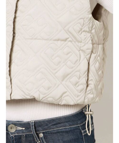 GYDA（ジェイダ）の「GG QUILTING中綿ベスト（その他アウター・レディース・ブラック/アイボリー・FREE）」の18枚目の写真