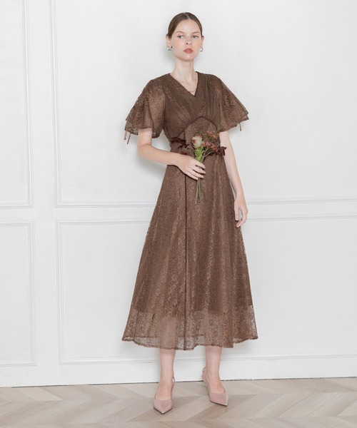 Leja（レジャ）の「【LEJA】花柄レースVネック五分丈ウエストリボン