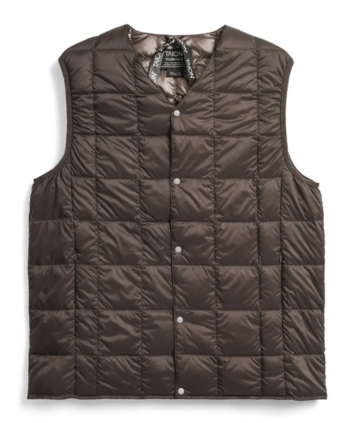 TAION（タイオン）の「TAION/タイオン V NECK BUTTON DOWN VESTインナーダウンベスト（ダウンベスト・メンズ・オリーブ/ダークブラウン/ブラック/ネイビー/グレー/ダークネイビー/カーキ/チャコールグレー/ブラック系/カーキ系/カモフラージュ・M/L/XL/S）」の15枚目の写真