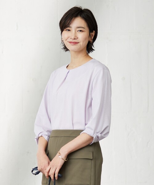 J.PRESS Ladies(J.プレス レディス)の「ピンストライプジャージー ボリュームスリーブ カットソー(Tシャツ/カットソー・レディース・ライトグレー系1/ライトグリーン系1/ブルー系1/ふじ色系1・SMALL)」の4枚目の写真