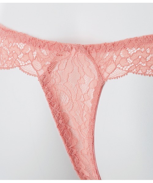 軽いフィット感で履きやすい！総レースTバック】ま～るく盛れる着やせ