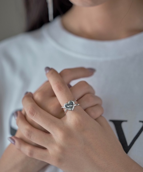 SETUP7（セットアップセブン）の「【SETUP7】シルバー925ハートモチーフリング/フリーサイズ SSS-4（リング・レディース・シルバー/シルバー系その他/シルバー系その他4/シルバー系その他5/シルバー系8/シルバー系その他3/シルバー系その他6/シルバー系その他7/シルバー系9/シルバー系2/シルバー系・FREE）」の9枚目の写真