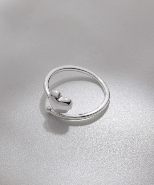SETUP7（セットアップセブン）の「【SETUP7】シルバー925ハートモチーフリング/フリーサイズ SSS-4（リング・レディース・シルバー/シルバー系その他/シルバー系その他4/シルバー系その他5/シルバー系8/シルバー系その他3/シルバー系その他6/シルバー系その他7/シルバー系9/シルバー系2/シルバー系・FREE）」の5枚目の写真