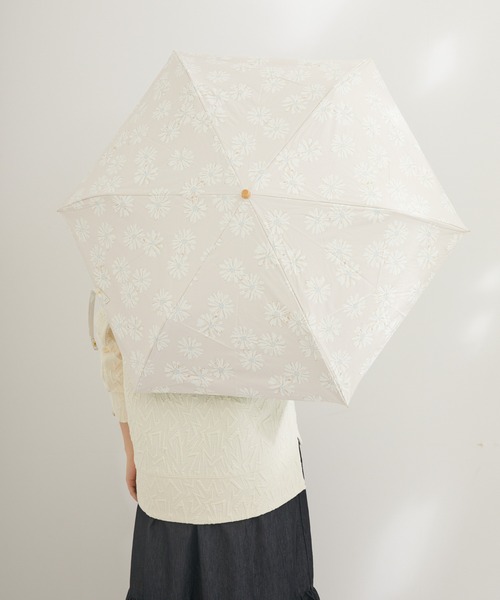 nifty colors(ニフティーカラーズ)の「【KATHARINE ROSS】nifty colors 最強の一級遮光 晴雨兼用 PU折りたたみ日傘(リボン刺繍・花柄) WEB限定(折りたたみ傘・レディース・ブラック/アイボリー/ブラック系2/ベージュ系2・MEDIUM)」の14枚目の写真