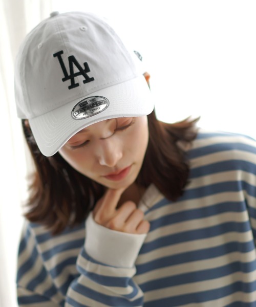 NEW ERA（ニューエラ）の「NEW ERA ニューエラ キャップ 9TWENTY / 920 ナイントゥエンティ ベースボールキャップ 帽子 MLB（キャップ・メンズ・ブラック/ブルー系2/レッド/ベージュ系1/ホワイト/レッド系1/インディゴブルー/ネイビー系2/グレー/ブラック系3/ブラック系1/ブラック系2/ネイビー/ブルー系1/ベージュ/ホワイト系1/ダークグリーン/ネイビー系1/ウッドランド/ブラウン/ライトグレー/アイボリー/グレイッシュベージュ・FREE）」の3枚目の写真
