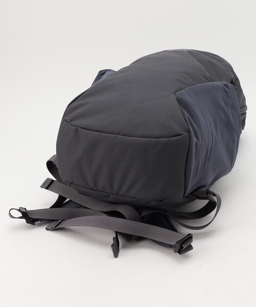 ARC'TERYX（アークテリクス）の「ARC'TERYX/アークテリクス MANTIS 16/マンティス 16（バックパック/リュック・メンズ・チャコールグレー/ブラック/インディゴブルー・ﾌﾘ-）」の6枚目の写真