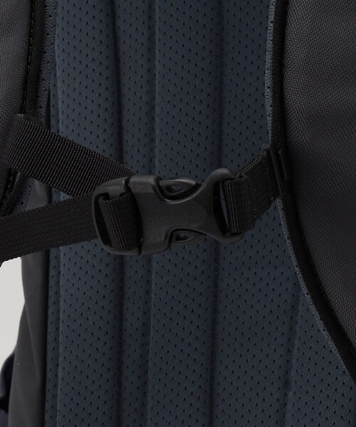 ARC'TERYX（アークテリクス）の「ARC'TERYX/アークテリクス MANTIS 16/マンティス 16（バックパック/リュック・メンズ・チャコールグレー/ブラック/インディゴブルー・ﾌﾘ-）」の9枚目の写真